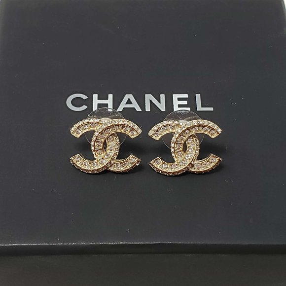 100% Authentic Chanel CC Goldish with stone Earrings - Picture 3 of 13